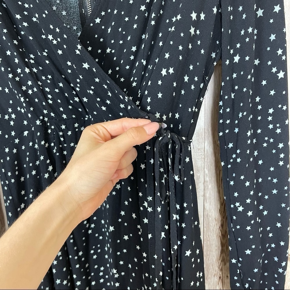 Wild Fable Long Sleeve Star Print Wrap Dress Sz M - Picture 5 of 10